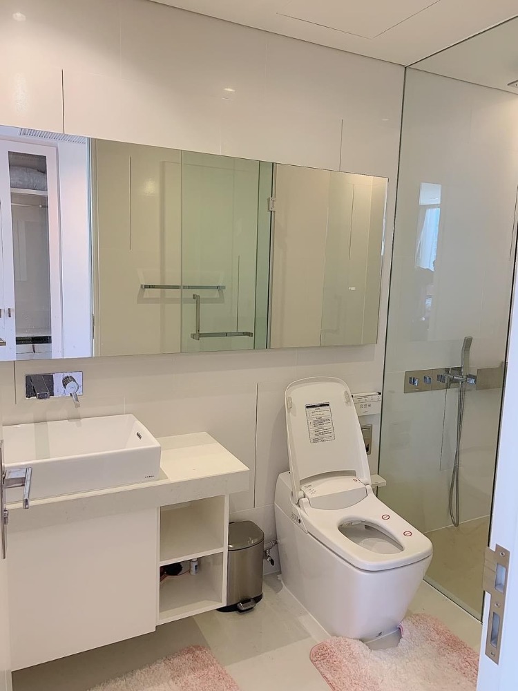 For Sale 1 bedroom The Bangkok Sathorn Luxury Condo High floor Near BTS Surasak Fully furnished Ready to move in