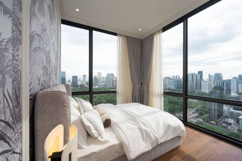 For Rent Penthouse 3 bedrooms Muniq Langsuan Luxury Condo New Never live in High floor Corner unit  Near BTS Chidlom Fully furnished Ready to move in
