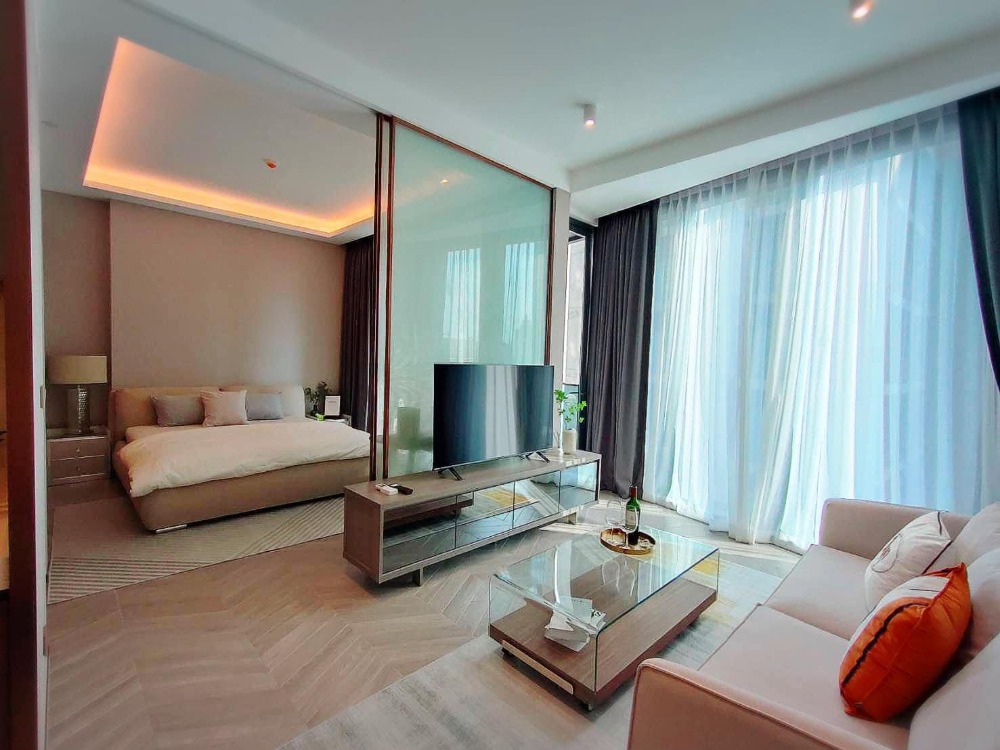 For Rent 1 Bed 1 Bath The Estelle Phromphong Luxury Condo High floor  Near BTS Phromphong Fully furnished Ready to move in