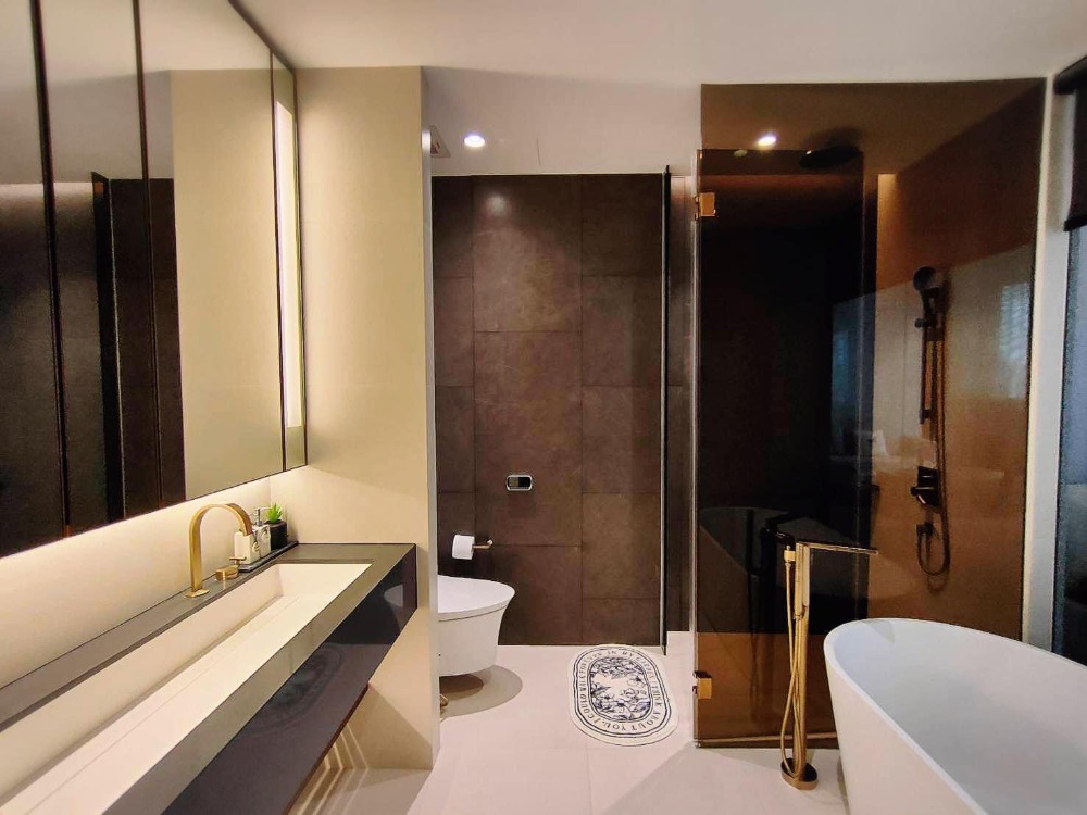 For Rent 1 Bed 1 Bath The Estelle Phromphong Luxury Condo High floor  Near BTS Phromphong Fully furnished Ready to move in