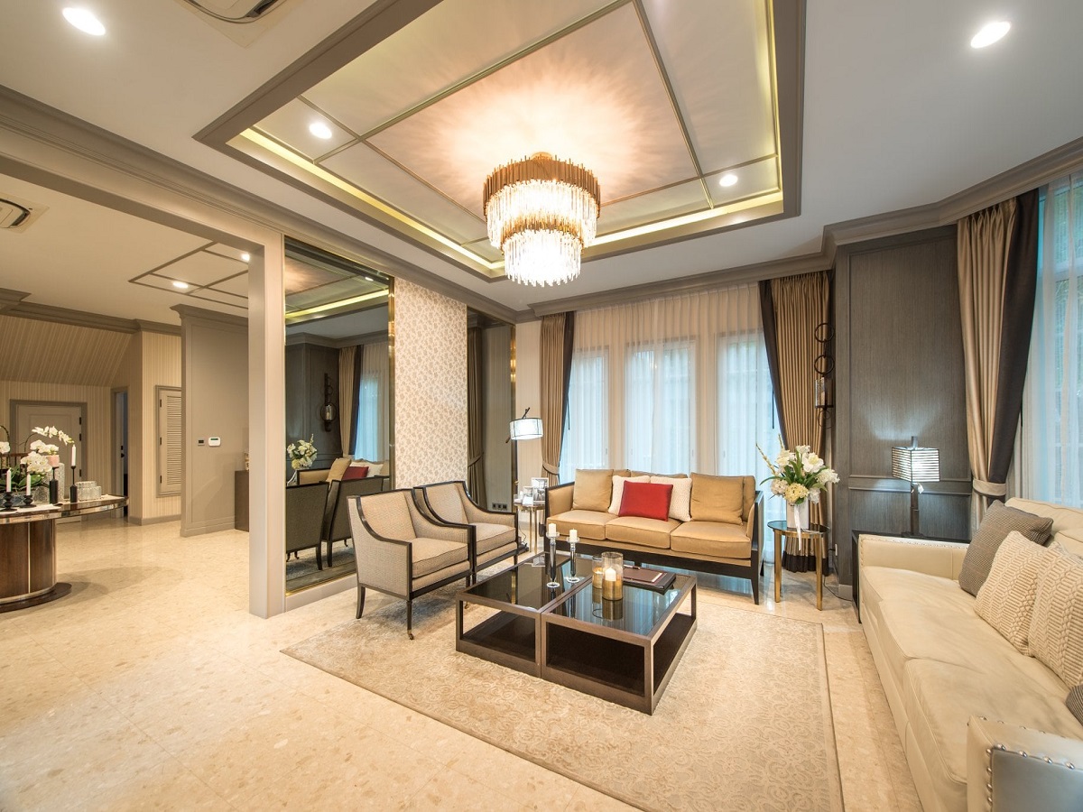 กรานาดา-ปิ่นเกล้า