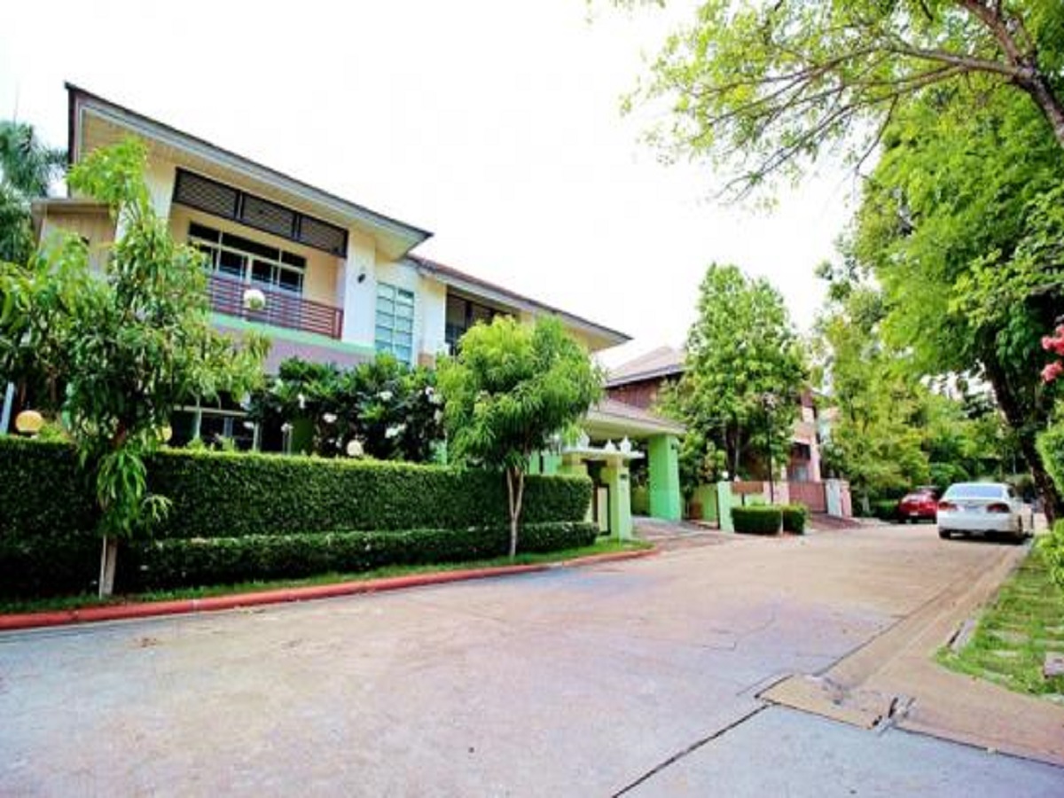 ณุศาศิริ-สาทร-วงแหวน